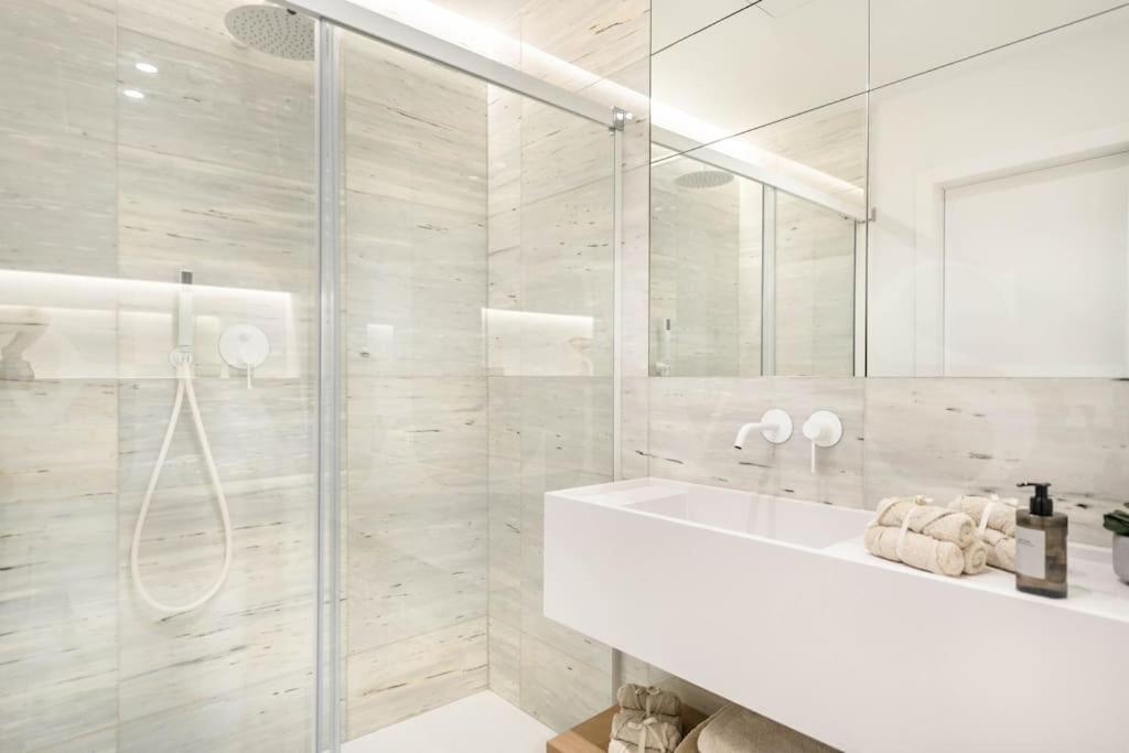 Appartement Sophisticated & Private Terrace - Center By Rems *