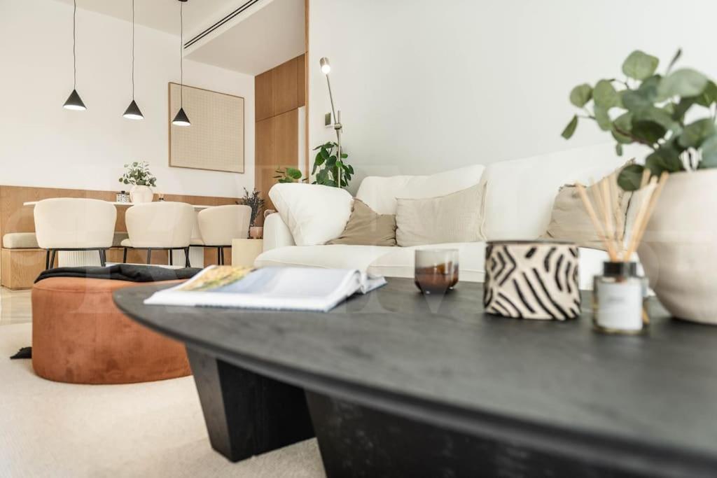 Appartement Sophisticated & Private Terrace - Center By Rems *